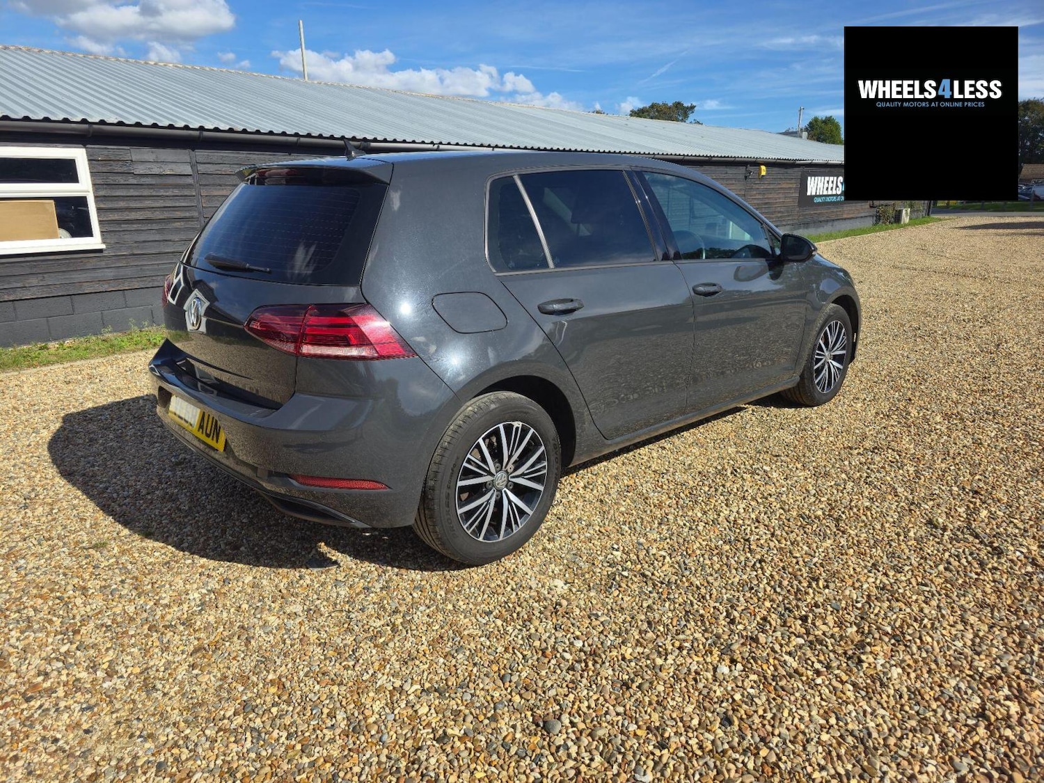 Used Volkswagen Golf 2018 for sale - 76384613: Photo 3