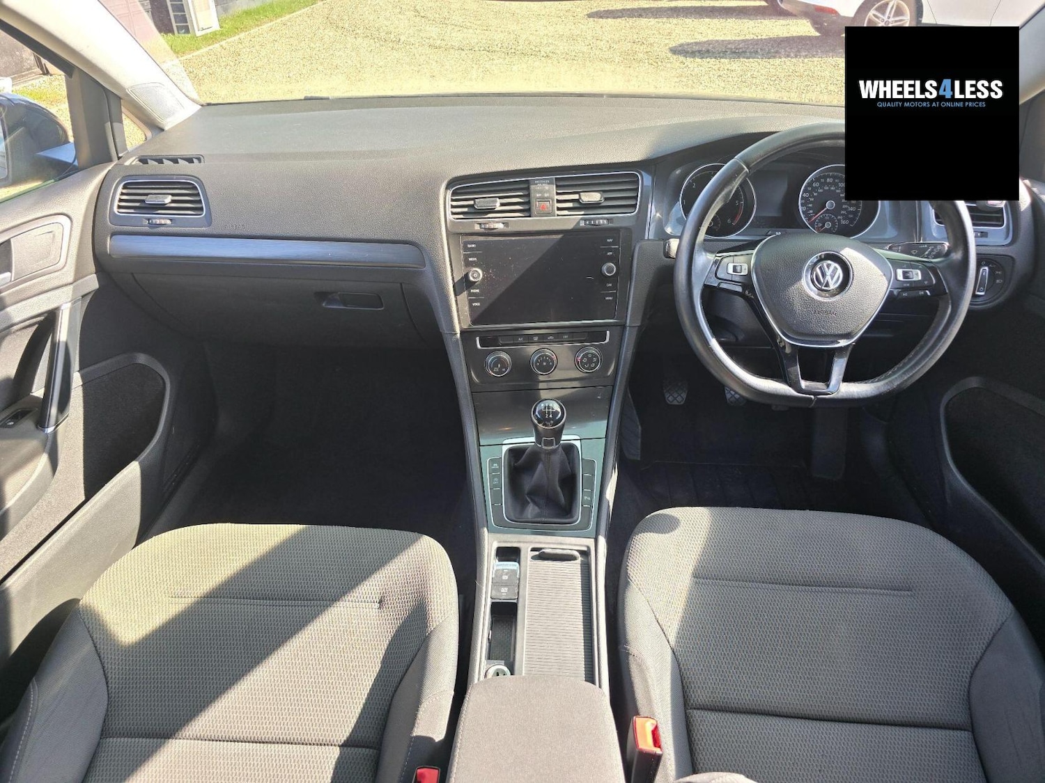 Used Volkswagen Golf 2018 for sale - 76384613: Photo 5