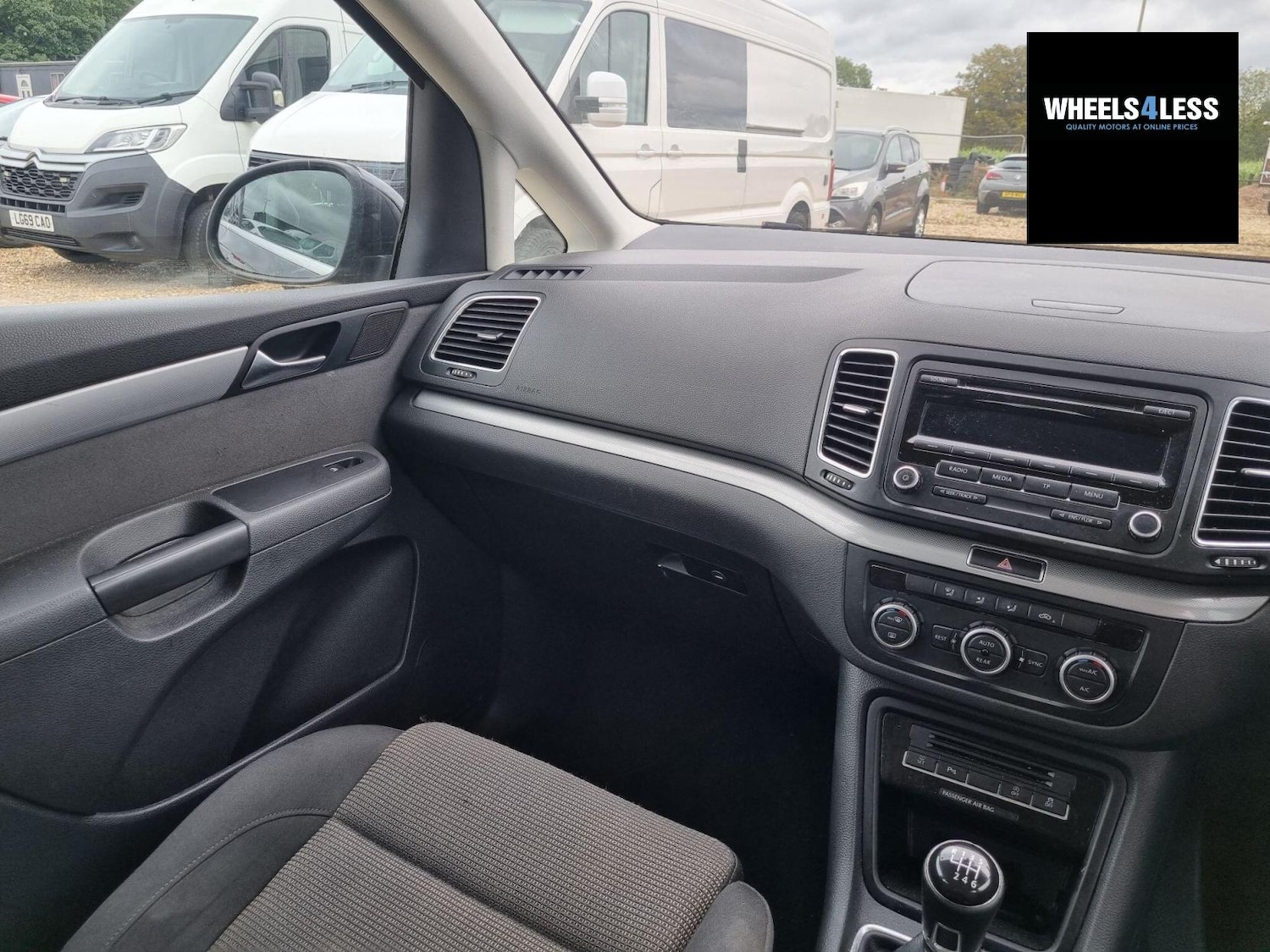 Used Volkswagen Sharan 2013 for sale - 76384619: Photo 18