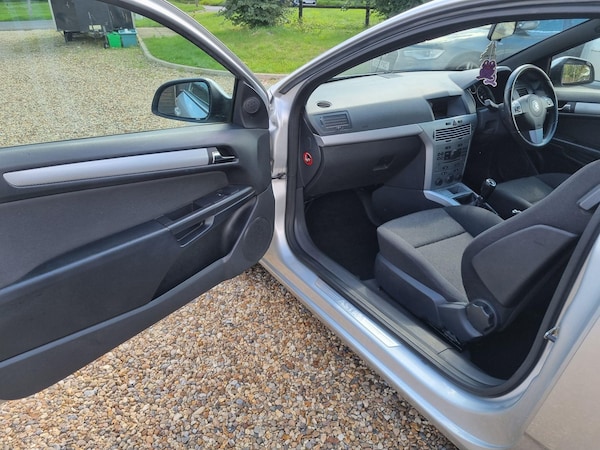 Used Vauxhall Astra 2011 for sale - 75532254: Photo 17