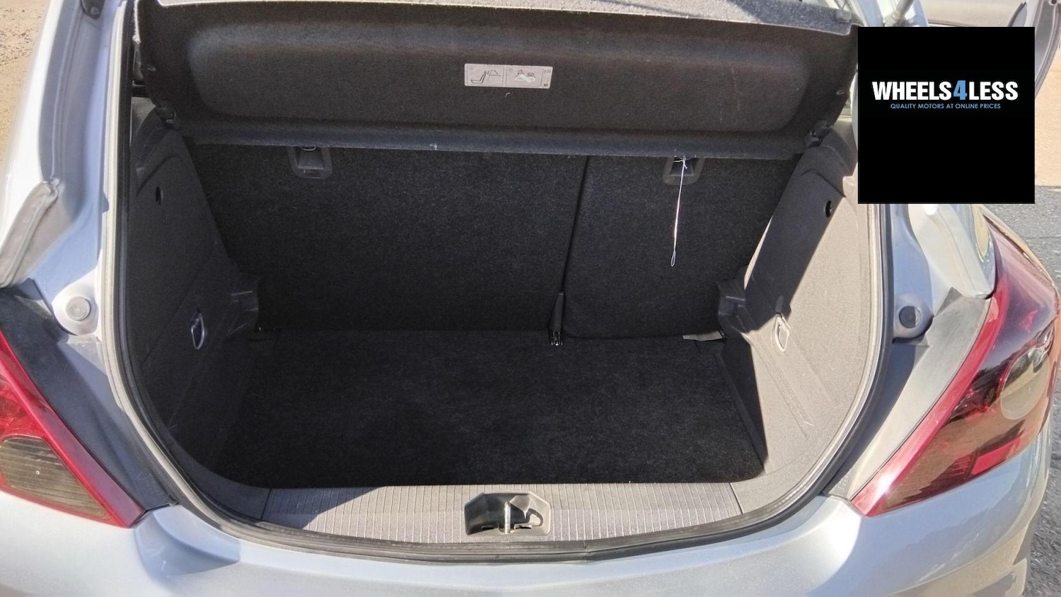 Used Vauxhall Corsa 2008 for sale - 76384638: Photo 26