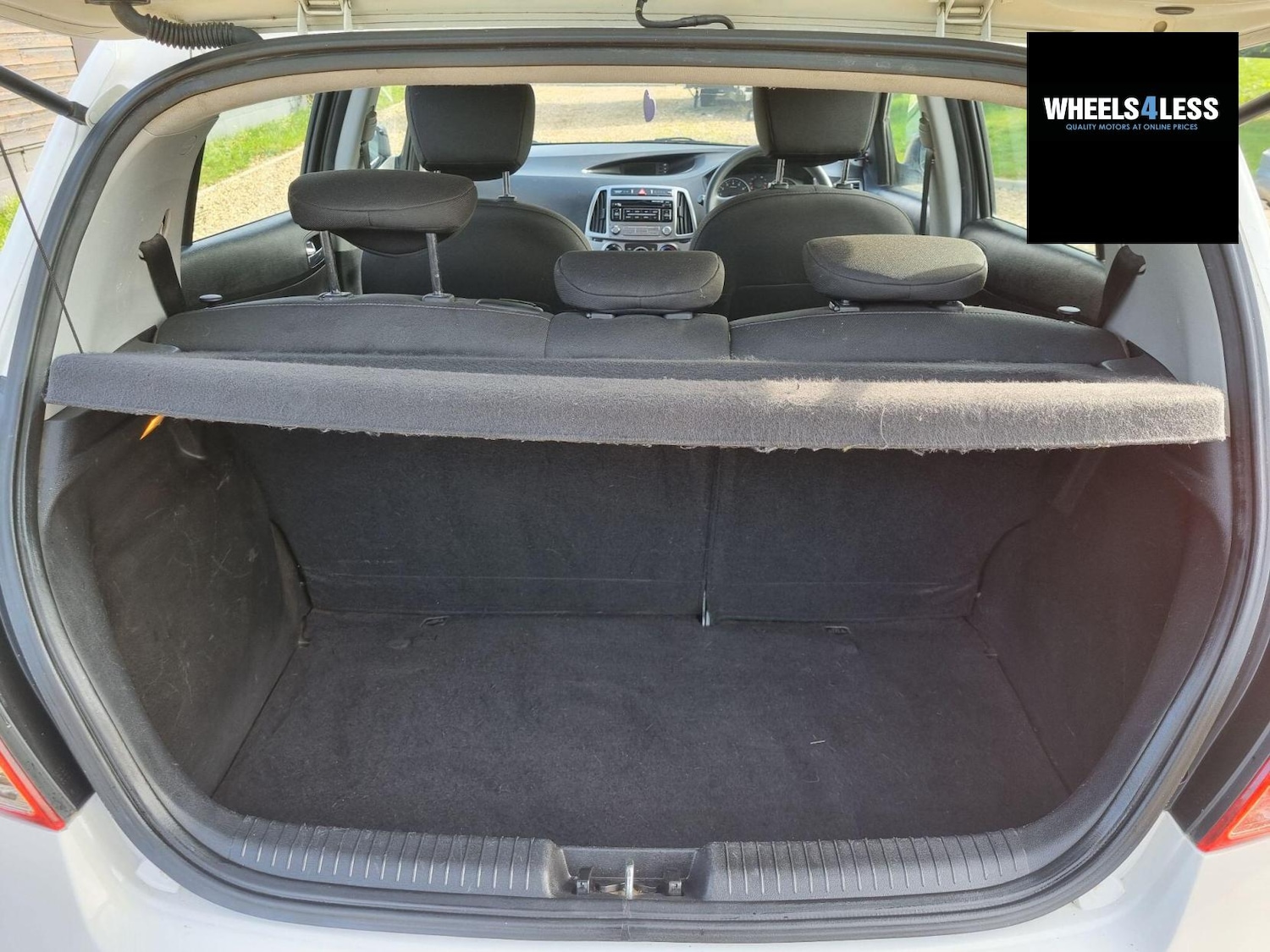 Used Hyundai i20 2014 for sale - 76384639: Photo 23