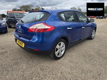 Used Renault Megane 2011 for sale - 78442779: Photo