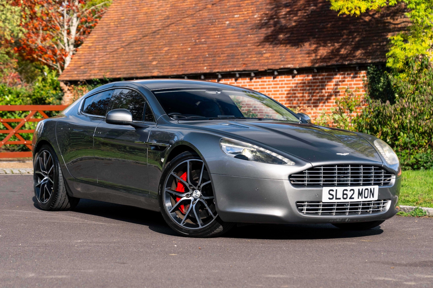 Used Aston Martin Rapide 2012 for sale - 76380348: Photo 1