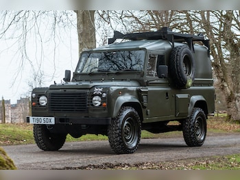 Land Rover Defender 110 feature image