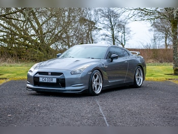 Nissan GT-R feature image