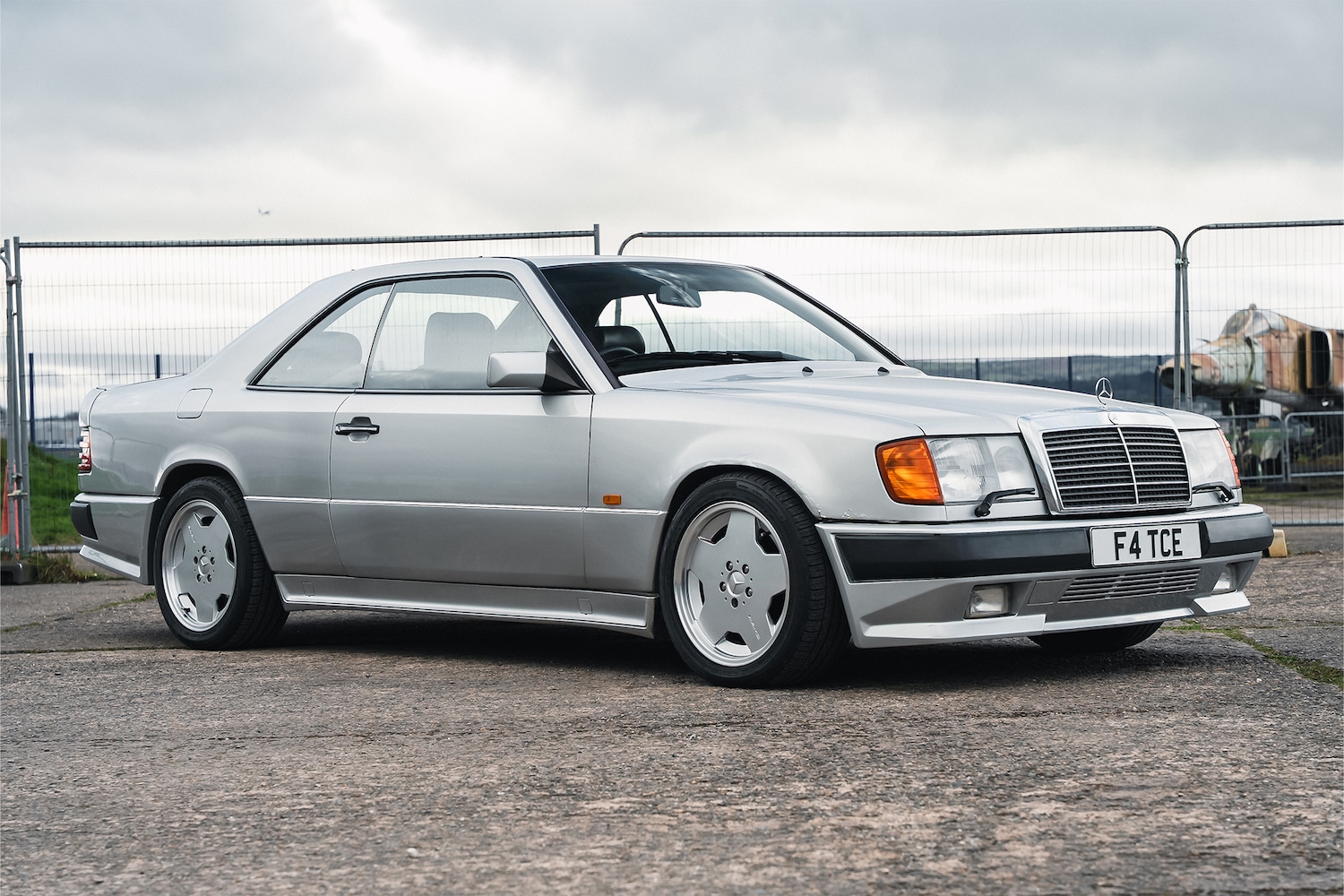 Used Mercedes-Benz C Class 1993 for sale - 77991848: Photo 1