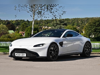 Used Aston Martin Vantage 2018 for sale - 76237394: Photo