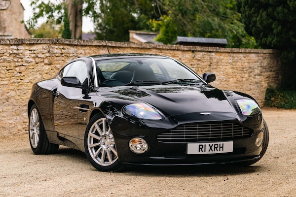 Used Aston Martin Vanquish 2006 for sale - 76293385: Photo 1