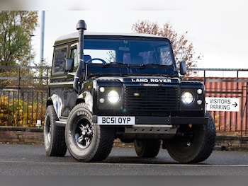 Used Land Rover Defender 90 undefined for sale - 76497610: Photo