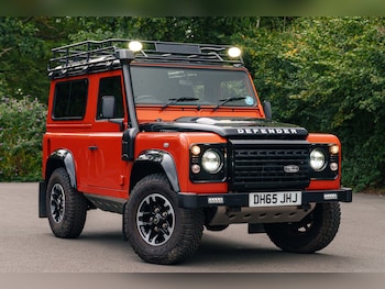 Land Rover Defender feature image