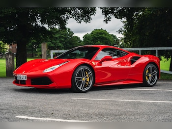 Used Ferrari 488 2017 for sale - 79119920: Photo