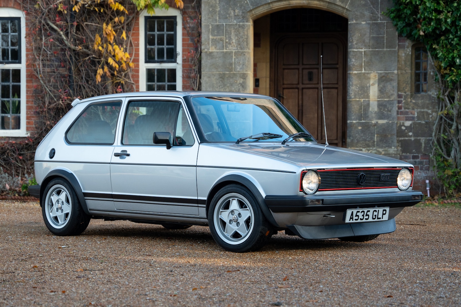 Used Volkswagen Golf 1983 for sale - 76560100: Photo 1