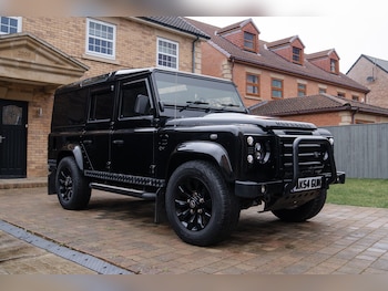 Land Rover Defender feature image