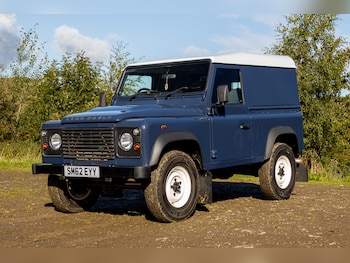 Used Land Rover Defender 90 2012 for sale - 76114445: Photo