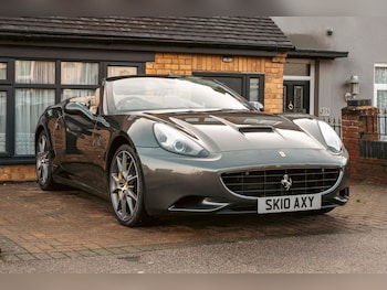 Used Ferrari California 2010 for sale - 77423621: Photo