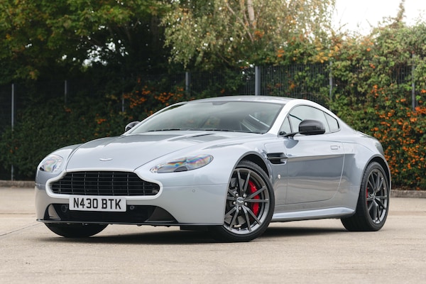 Used Aston Martin Vantage 2015 for sale - 76273888: Photo 1