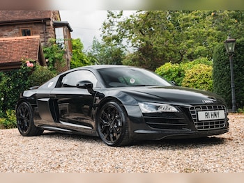 2010 - 5.2 FSI Quattro 2dr R Tronic