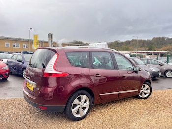Used Renault Grand Scenic 2013 for sale - 77061782: Photo