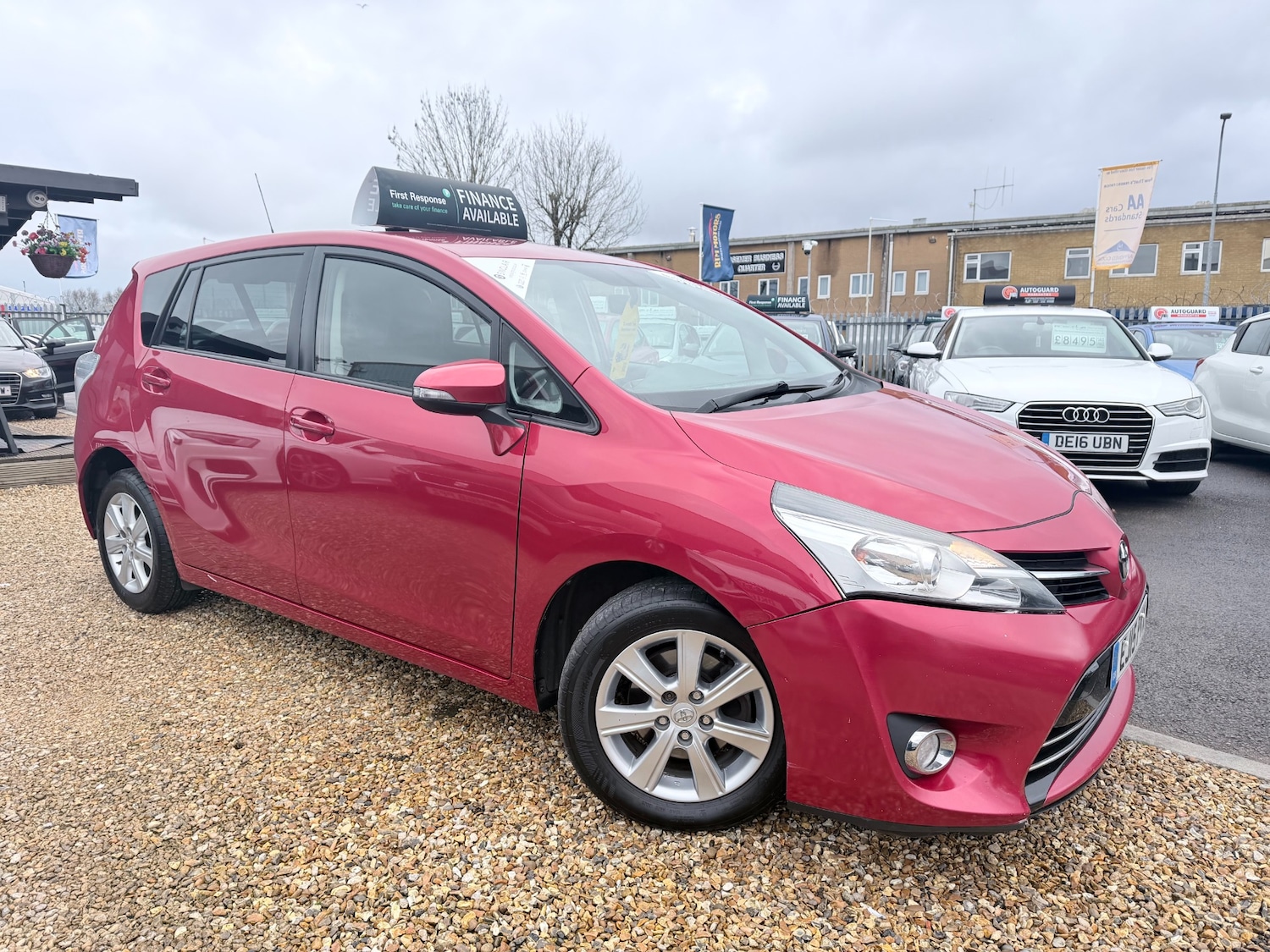 Used Toyota Verso 2015 for sale - 77640226: Photo 1
