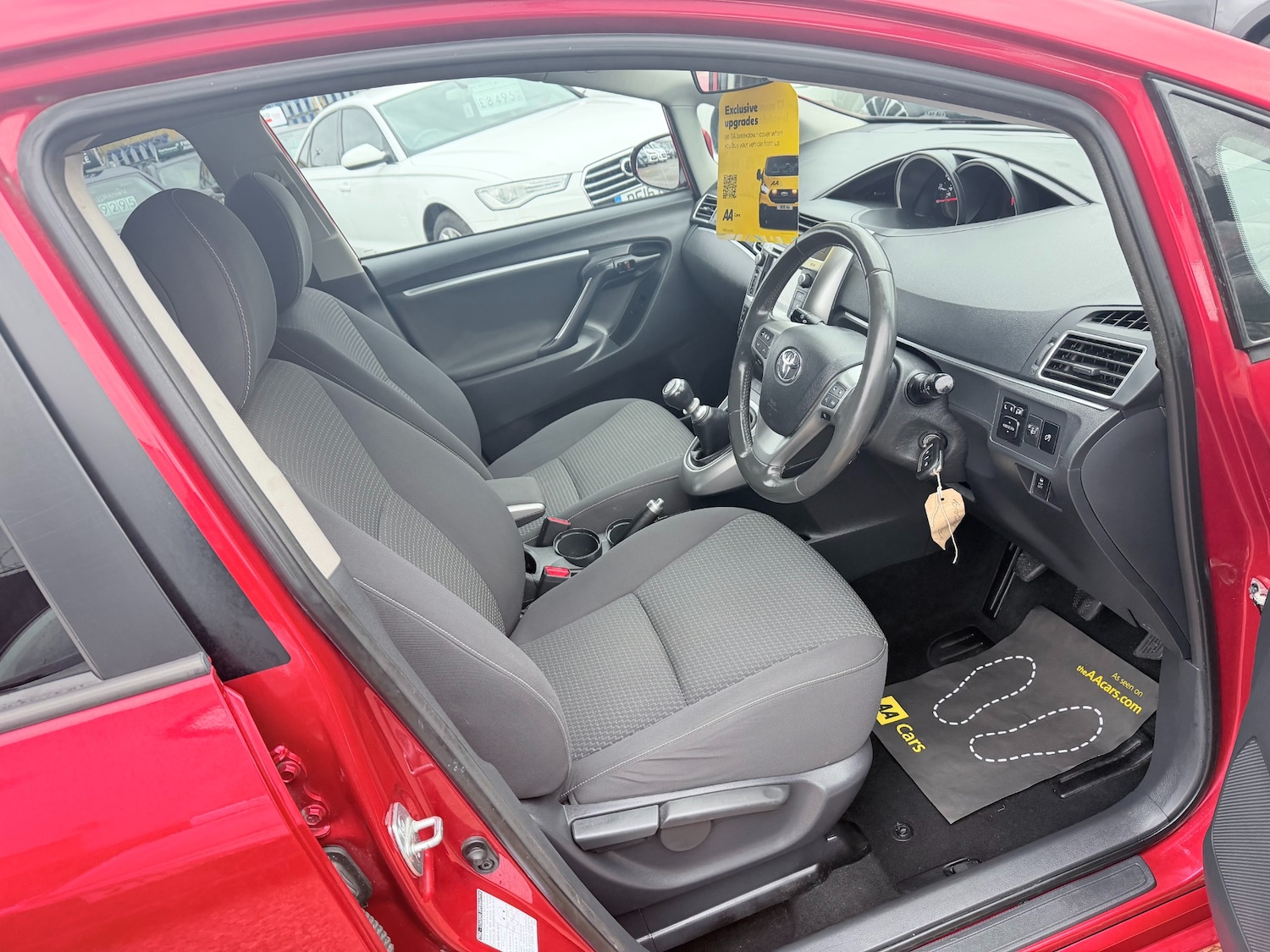 Used Toyota Verso 2015 for sale - 77640226: Photo 8