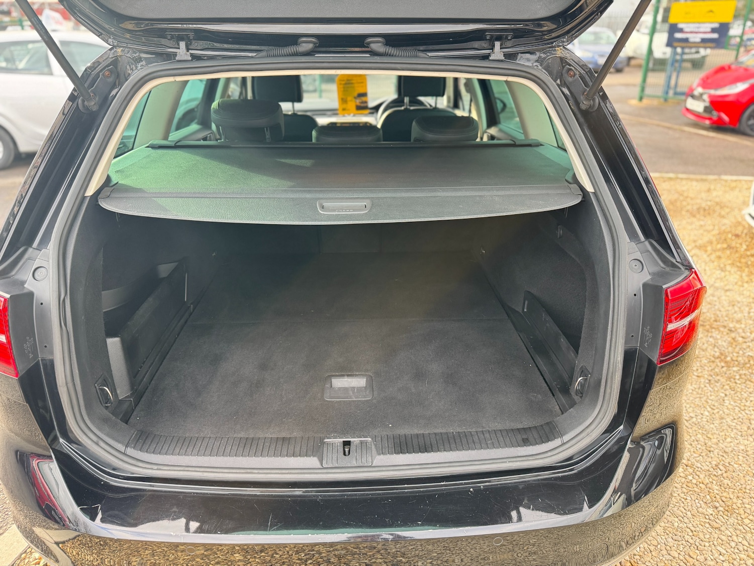 Used Volkswagen Passat 2017 for sale - 76599998: Photo 19