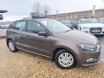 Used Volkswagen Polo 2015 for sale - 77563416: Photo