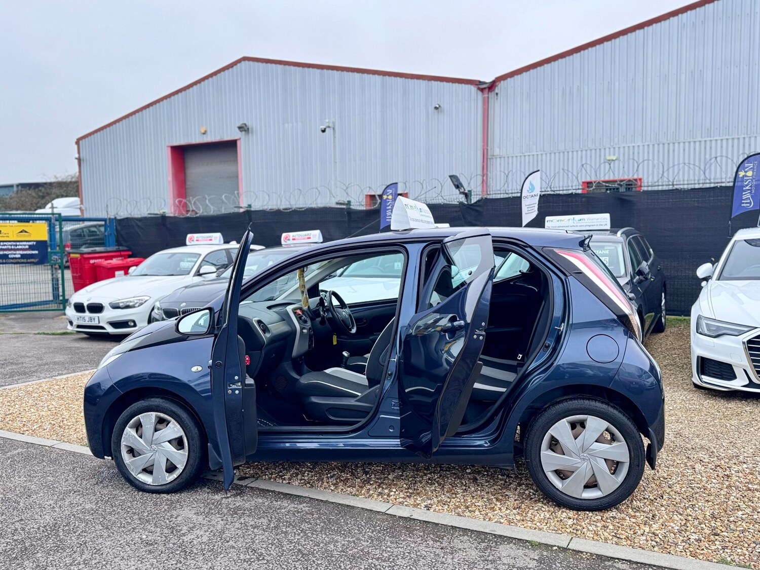 Used Toyota AYGO 2015 for sale - 77902186: Photo 42