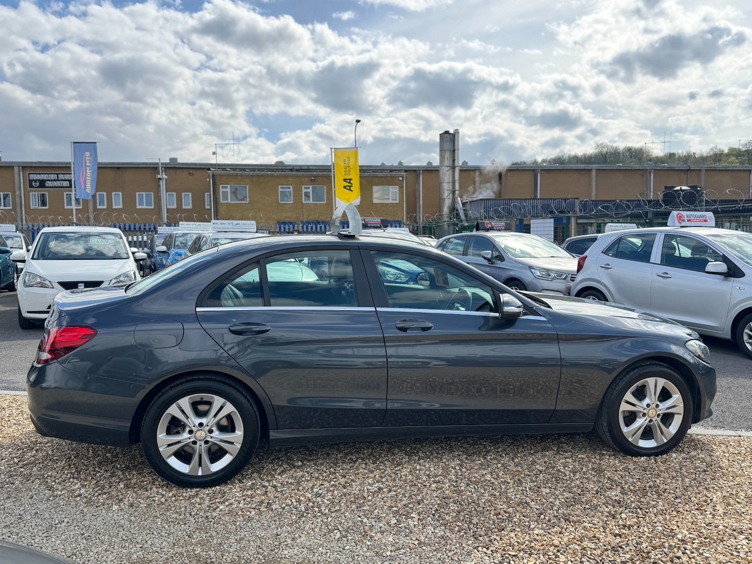 Used Mercedes-Benz C-Class 2015 for sale - 76159648: Photo 11