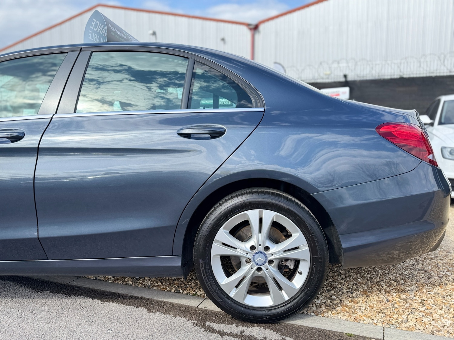 Used Mercedes-Benz C-Class 2015 for sale - 76159648: Photo 21