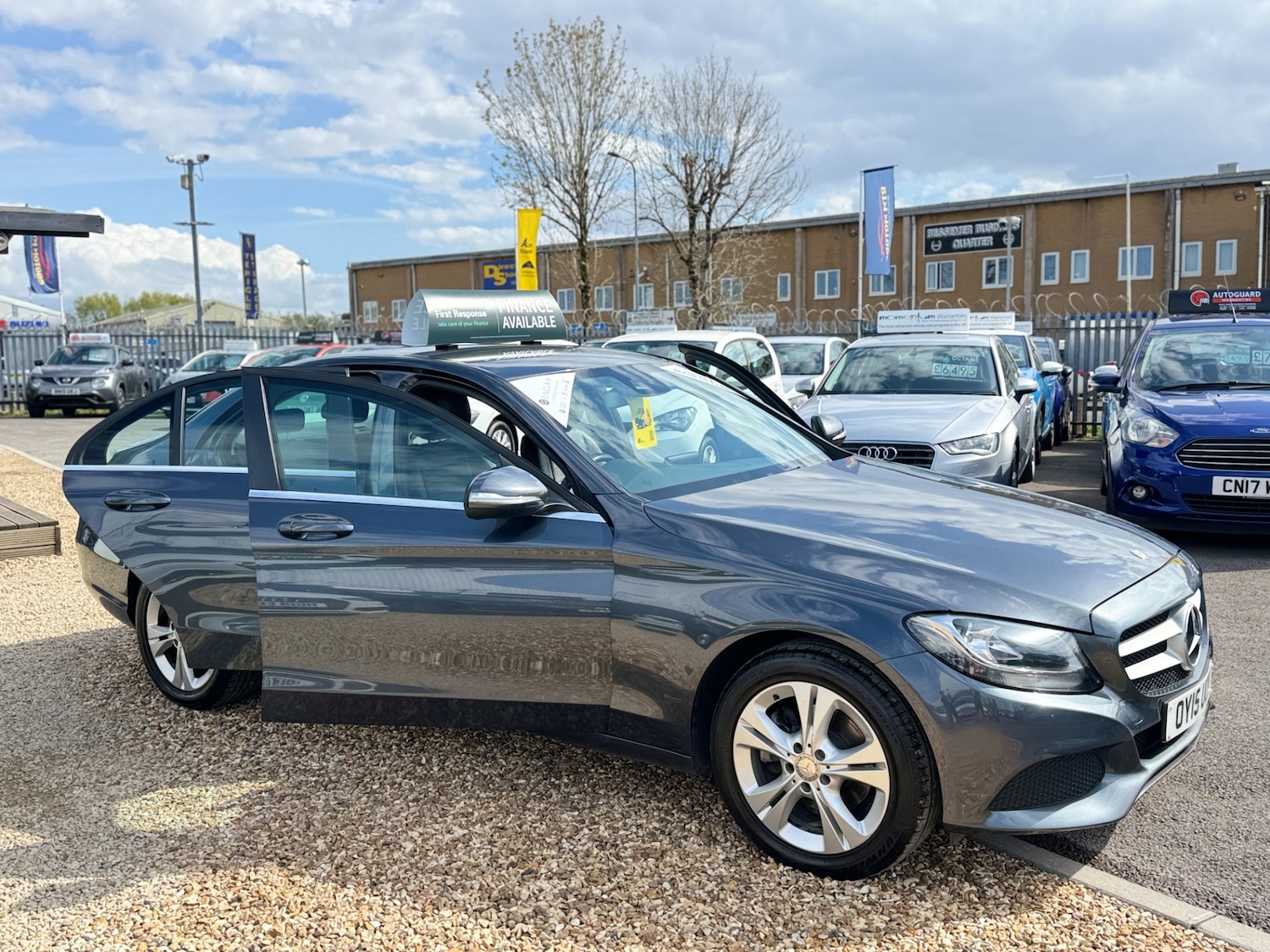 Used Mercedes-Benz C-Class 2015 for sale - 76159648: Photo 39