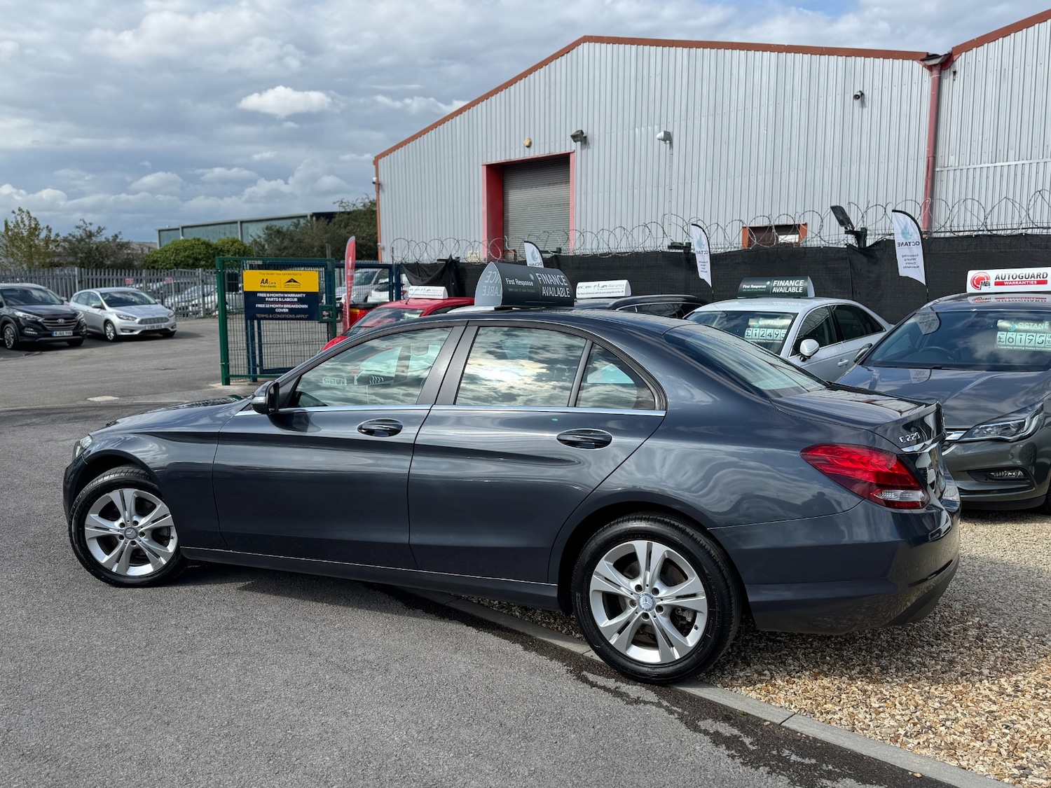 Used Mercedes-Benz C-Class 2015 for sale - 76159648: Photo 6