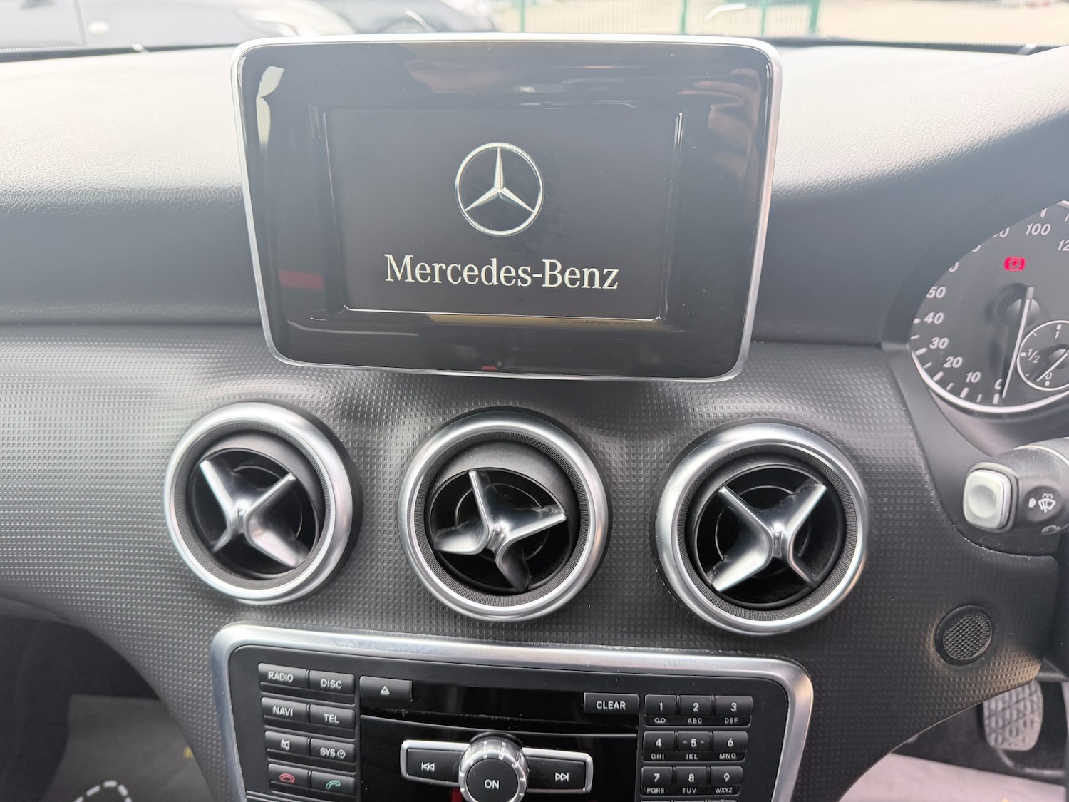 Used Mercedes-Benz A-Class 2015 for sale - 77640505: Photo 28