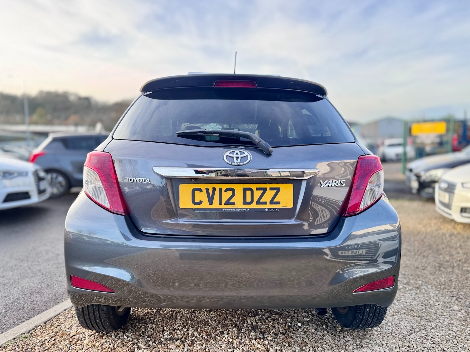 Used Toyota Yaris 2012 for sale - 77085557: Photo 48