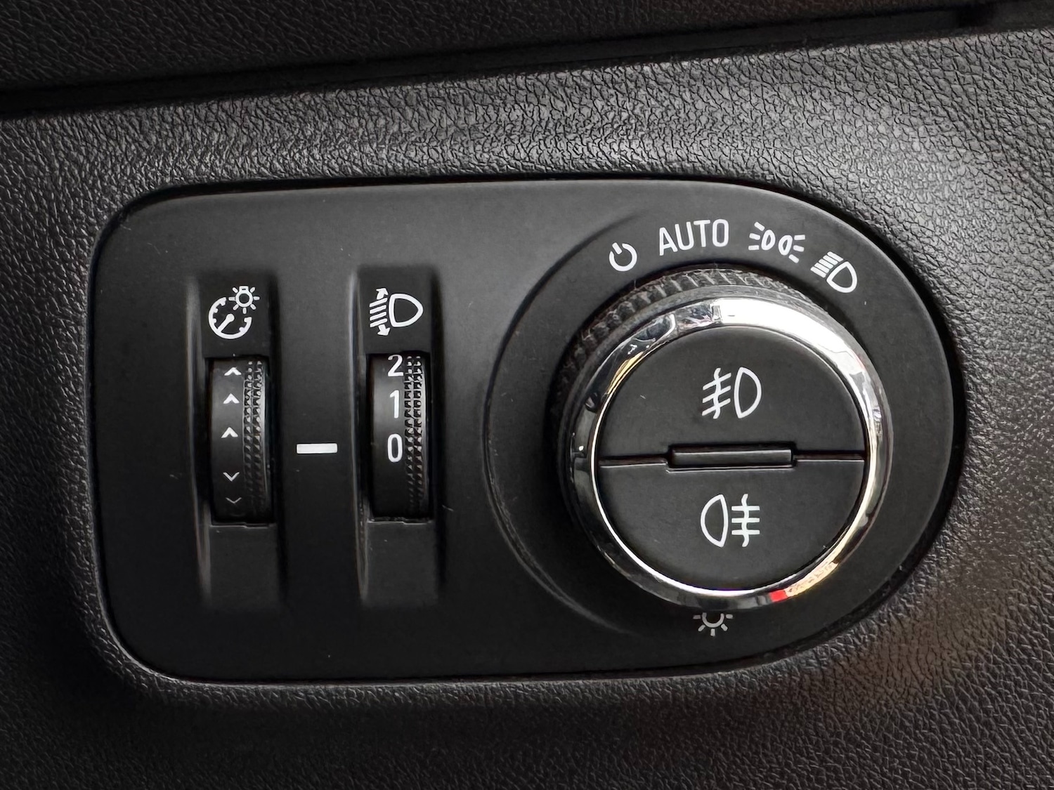 Used Vauxhall Corsa 2016 for sale - 76534561: Photo 27