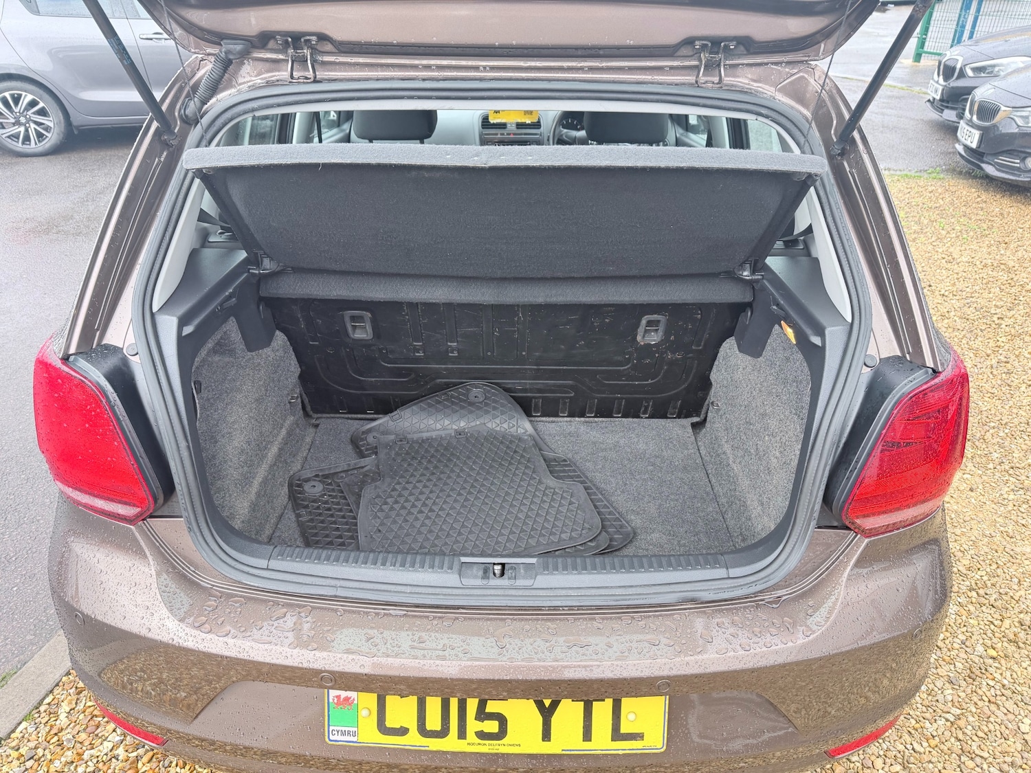 Used Volkswagen Polo 2015 for sale - 77579599: Photo 17