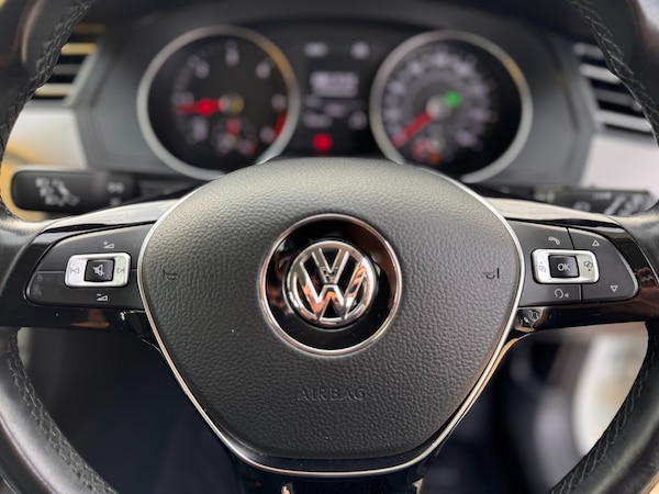 Used Volkswagen Passat 2015 for sale - 76236505: Photo 29