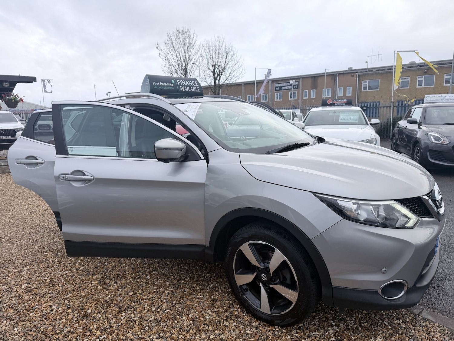 Used Nissan Qashqai 2017 for sale - 77950723: Photo 25