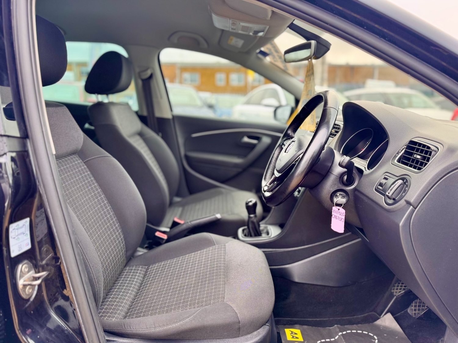 Used Volkswagen Polo 2017 for sale - 77103450: Photo 9