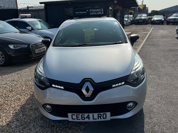 Used Renault Clio 2014 for sale - 76319940: Photo 2