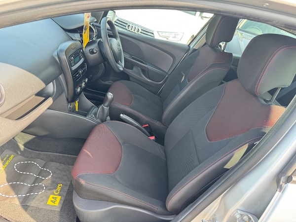 Used Renault Clio 2014 for sale - 76319940: Photo 39
