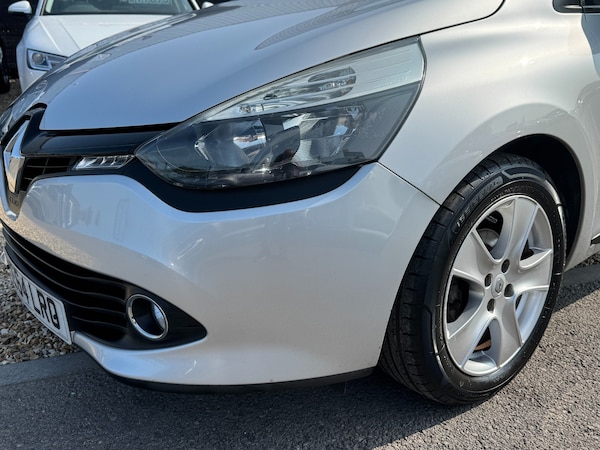 Used Renault Clio 2014 for sale - 76319940: Photo 47