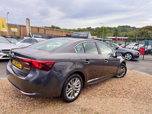 Used Toyota Avensis 2016 for sale - 76304586: Photo 5