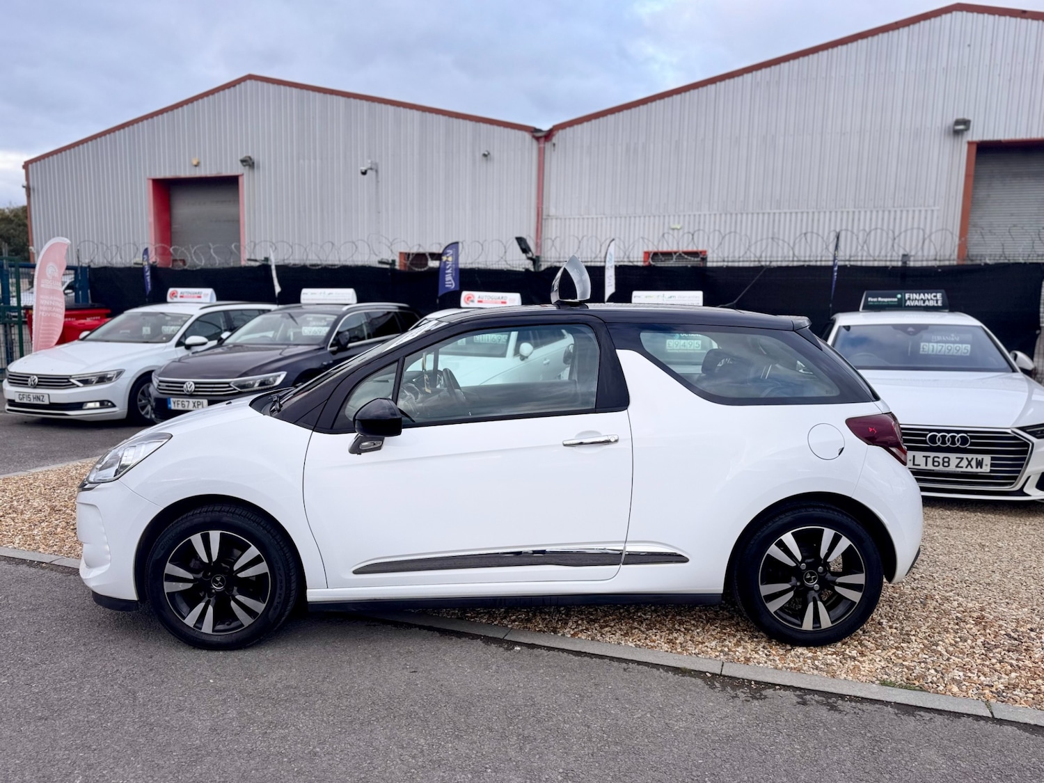 Used DS Automobiles DS 3 2017 for sale - 76577359: Photo 16