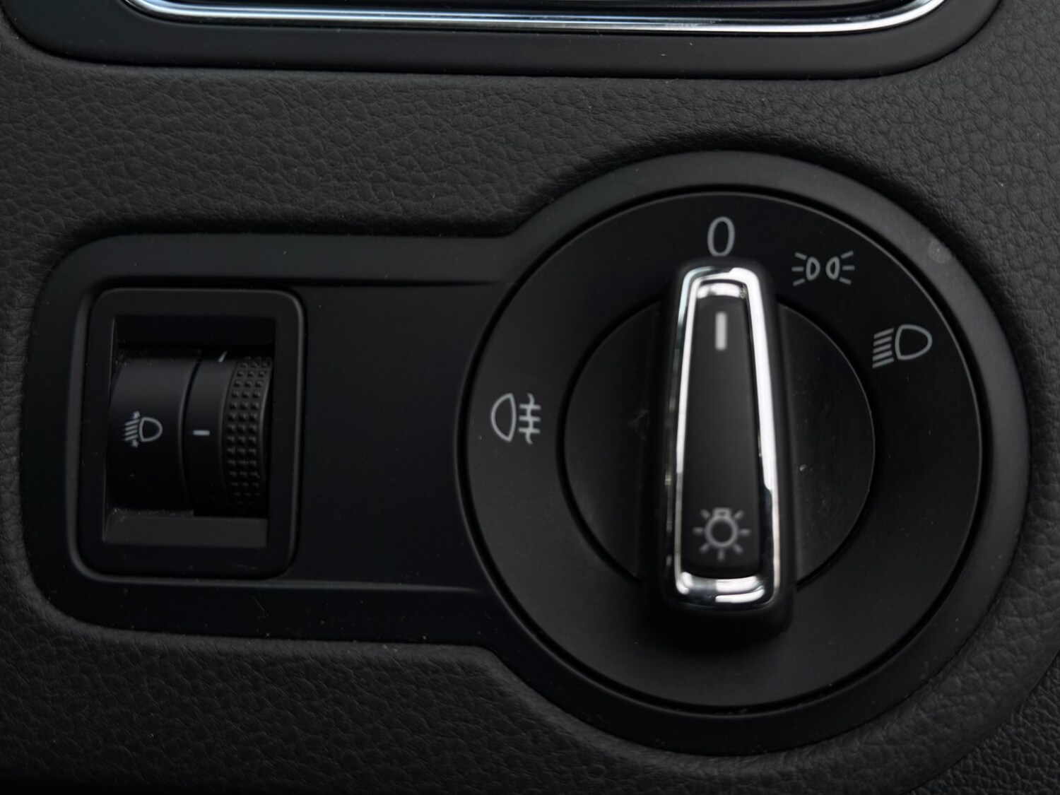 Used Volkswagen Polo 2015 for sale - 77461428: Photo 27