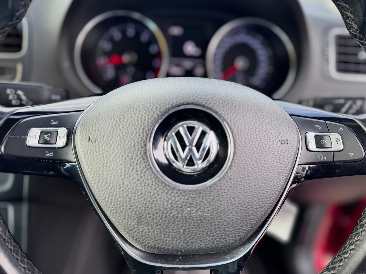 Used Volkswagen Polo 2015 for sale - 77461428: Photo 30