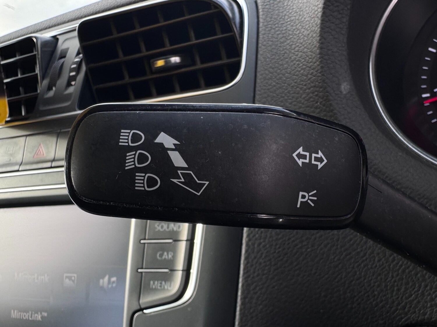 Used Volkswagen Polo 2015 for sale - 77461428: Photo 32