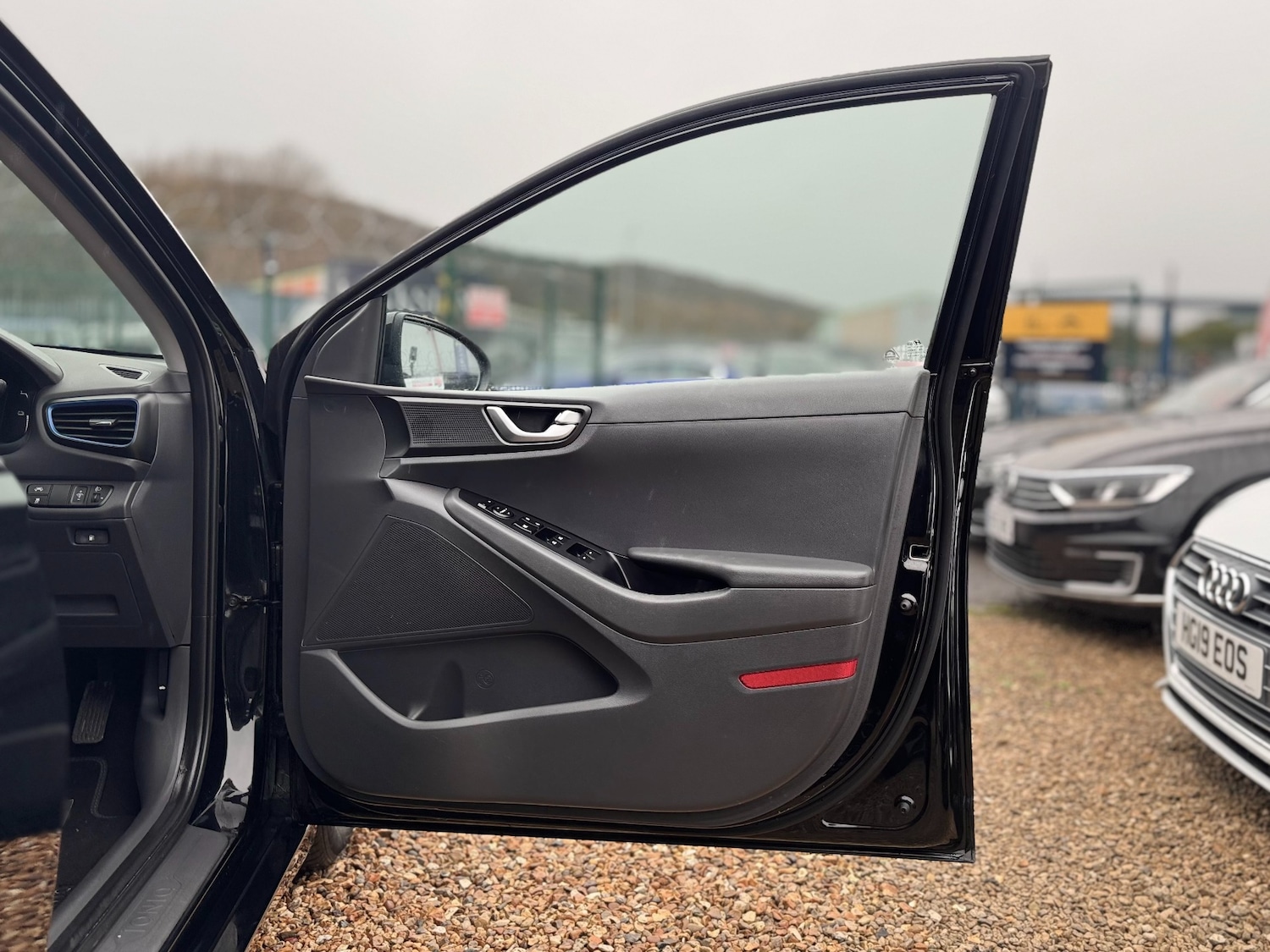 Used Hyundai IONIQ 2017 for sale - 77168752: Photo 25