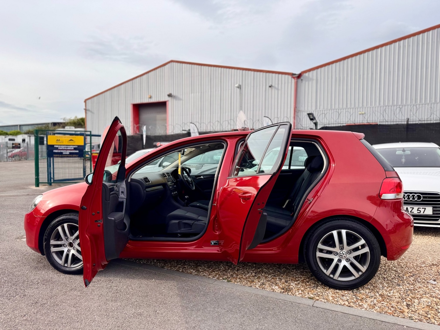 Used Volkswagen Golf 2009 for sale - 76157326: Photo 43