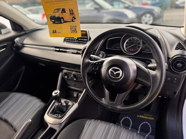 Used Mazda Mazda2 2015 for sale - 76235242: Photo 36
